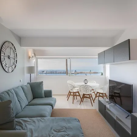 Centre On The Promenade Front Line Apartamento