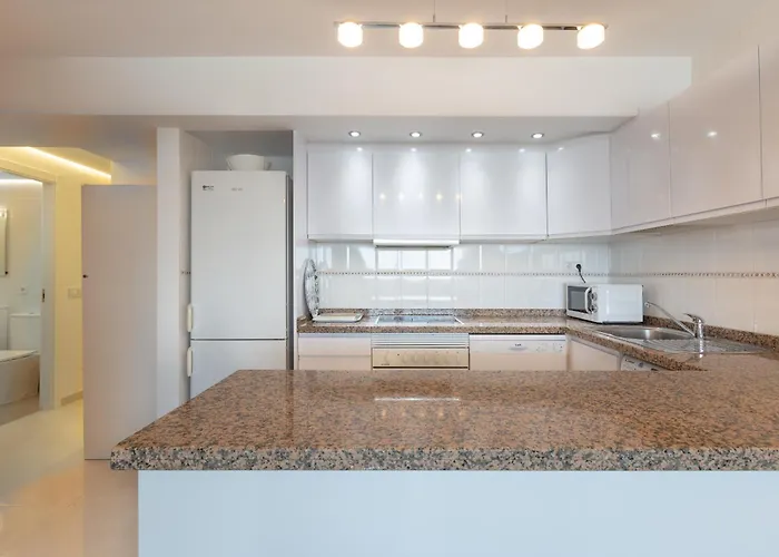 Centre On The Promenade Front Line * Marbella