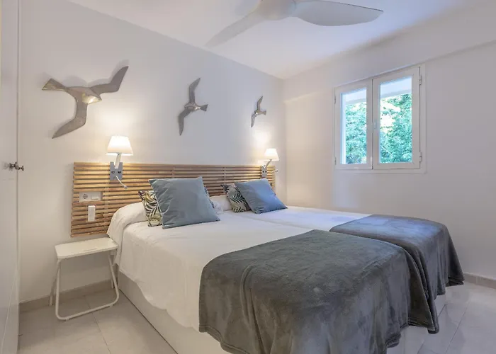 Centre On The Promenade Front Line Marbella